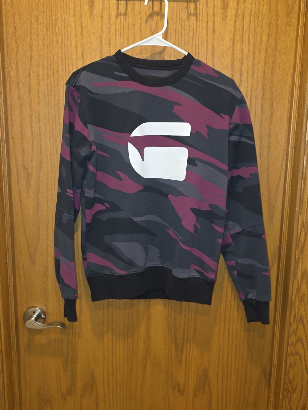 G-Star Men's Camouflage Crewneck Sweater - Black & Burgundy